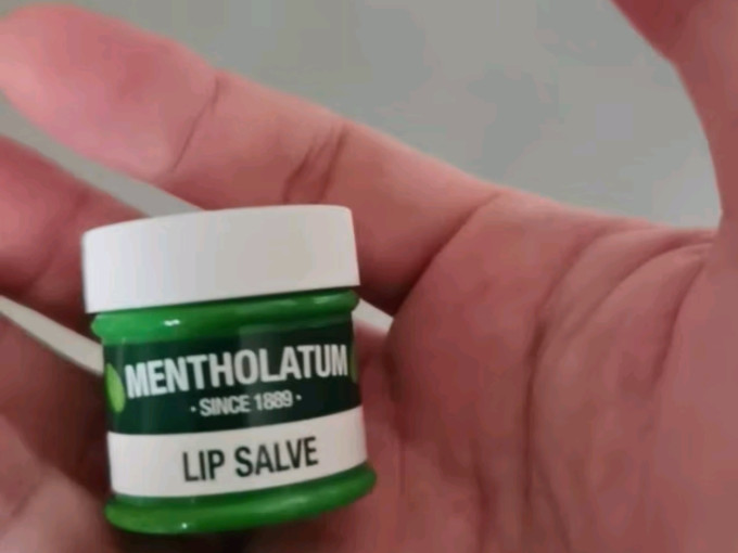 曼秀雷敦润唇膏
