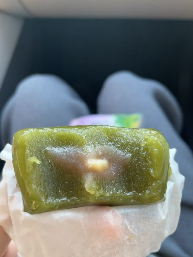 稻香村的芋泥乳酪青团真伤人。