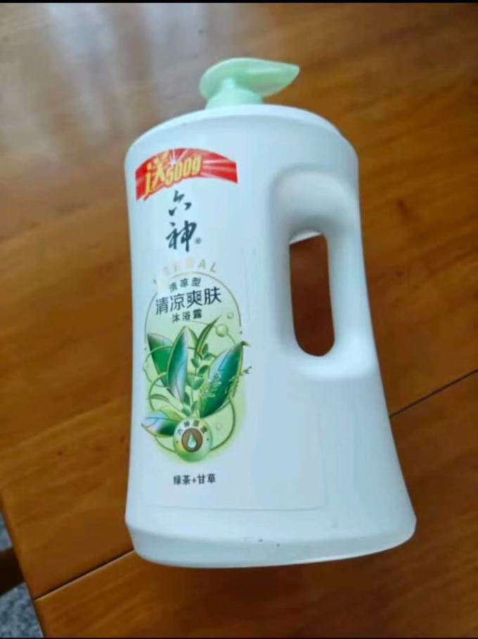 六神沐浴露