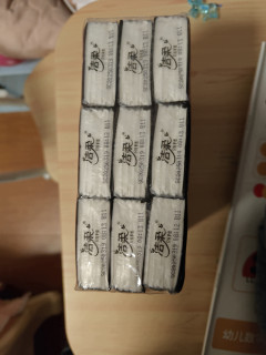 黑Face手帕纸，古龙水香超迷人