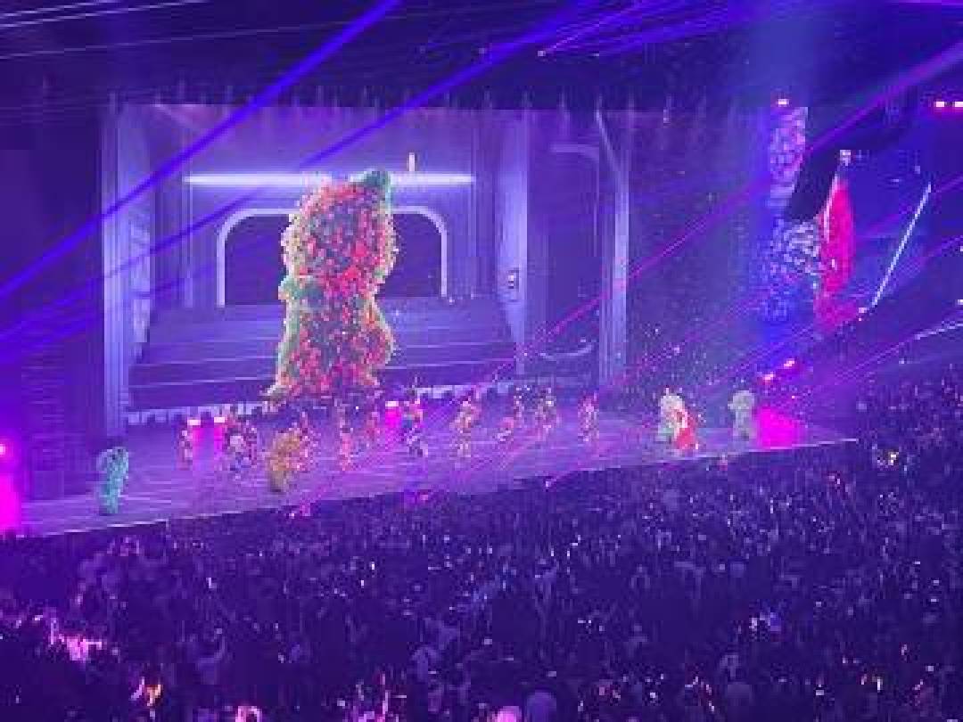 刘德华40年巅峰时刻：今天演唱会如何用交响乐与00后对话？