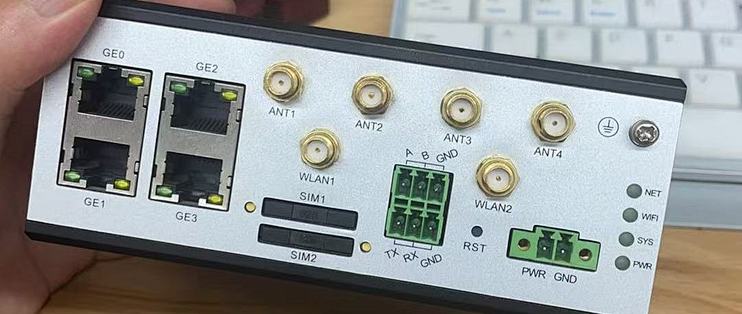 5G CPE：不只是路由器，更是工业级网络新宠_路由器_什么值得买