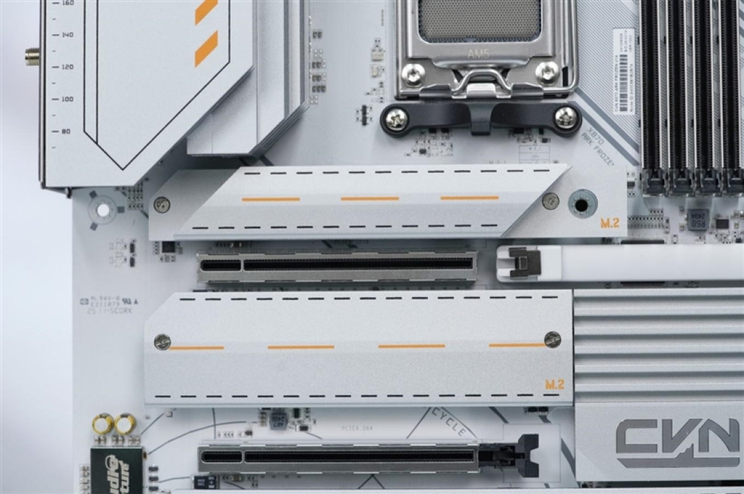 七彩虹CVN X870 ARK FROZEN V14方舟主板评测: 5G网卡+高频内存 锐龙9000舰队新旗舰