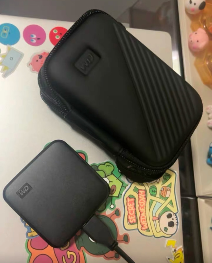 西部数据移动硬盘