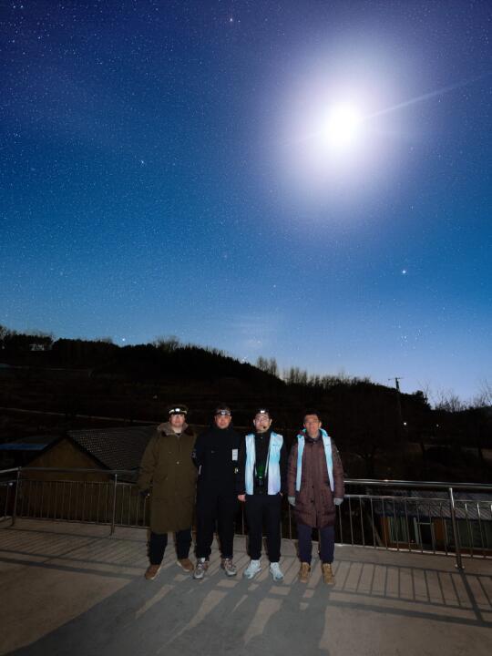 清明追星记 | 当“国之重器”遇上童真眼眸