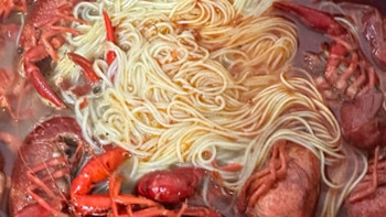 舌尖上的麻辣盛宴，3-5钱/只，共5盒7斤，单盒700g，加热即享