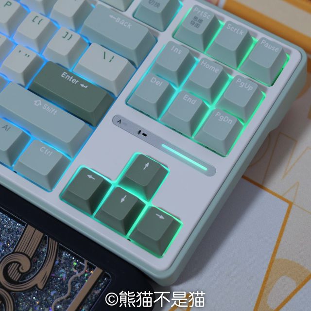 老板！这键盘自己会写周报！RK R87 Pro AI四模键盘体验