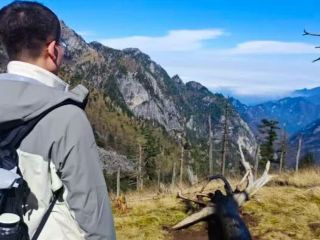 清明踏青救命包！京东京造登山包实测：背着爬8小时