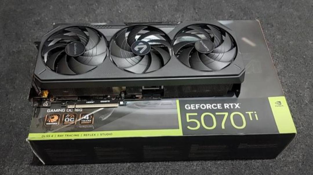 微星RTX 5070 Ti神龙显卡实测:4K游戏稳百帧,AI创作显神通