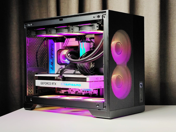 追风者XT M3&耕升 RTX 5070 踏雪 OC装机评测