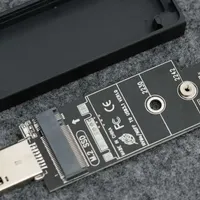 移动硬盘目前主流是固态的还是机械的？