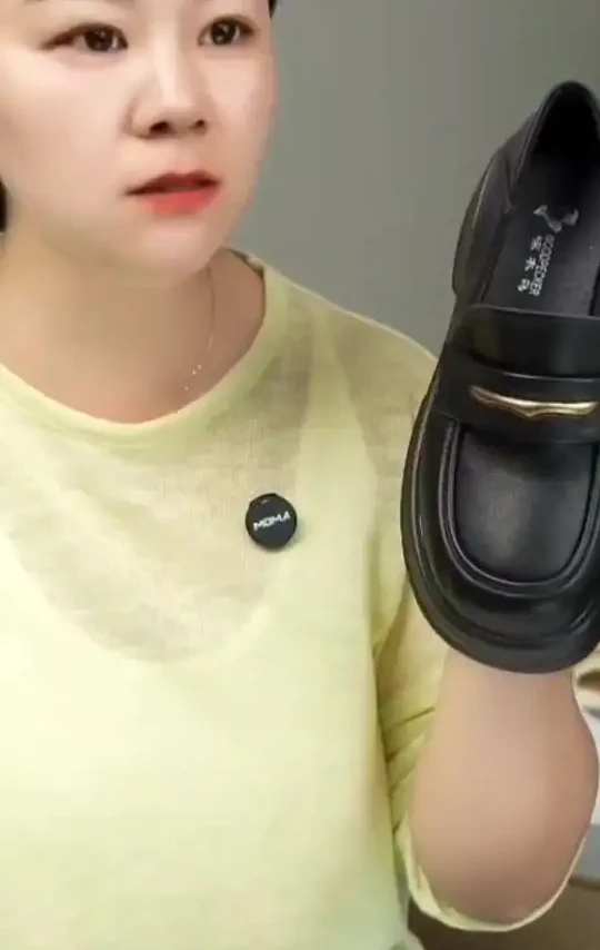 啄木鸟厚底乐福鞋女新款春秋单鞋英伦风小皮鞋粗跟软底女士皮鞋#谁穿谁好看