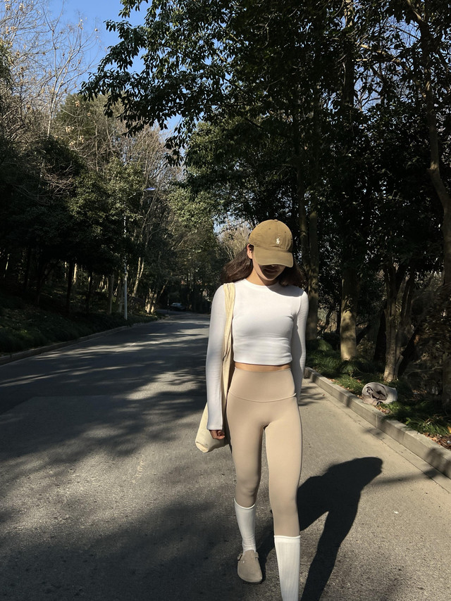 🌿春天的第一条瑜伽裤是它！