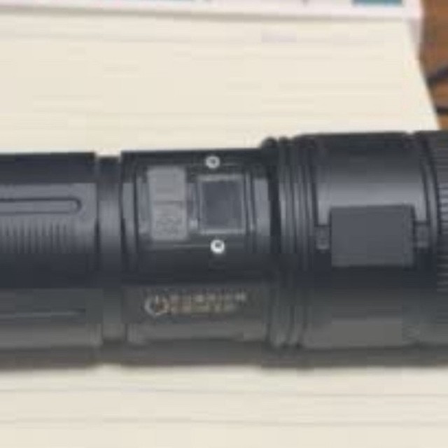 🔦小野人手电筒：清明出行“救命神器”，强光长续航超给力！