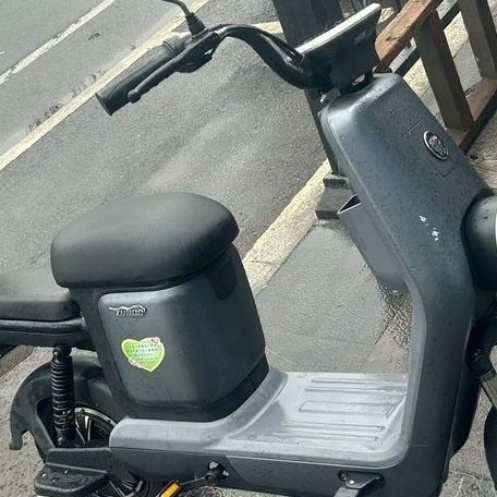 小电驴上的环保生活，低碳出行的日常体验