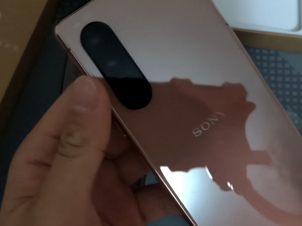 当年的顶级小屏手机现在只要五百多？索尼Xperia5 iii开箱