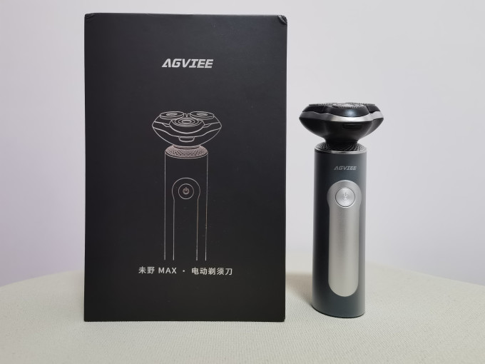 未野电动剃须刀