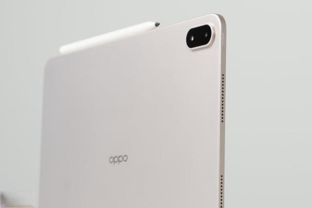 随身巨幕新体验!OPPO Pad 4 Pro轻薄机身竟能当电脑用?