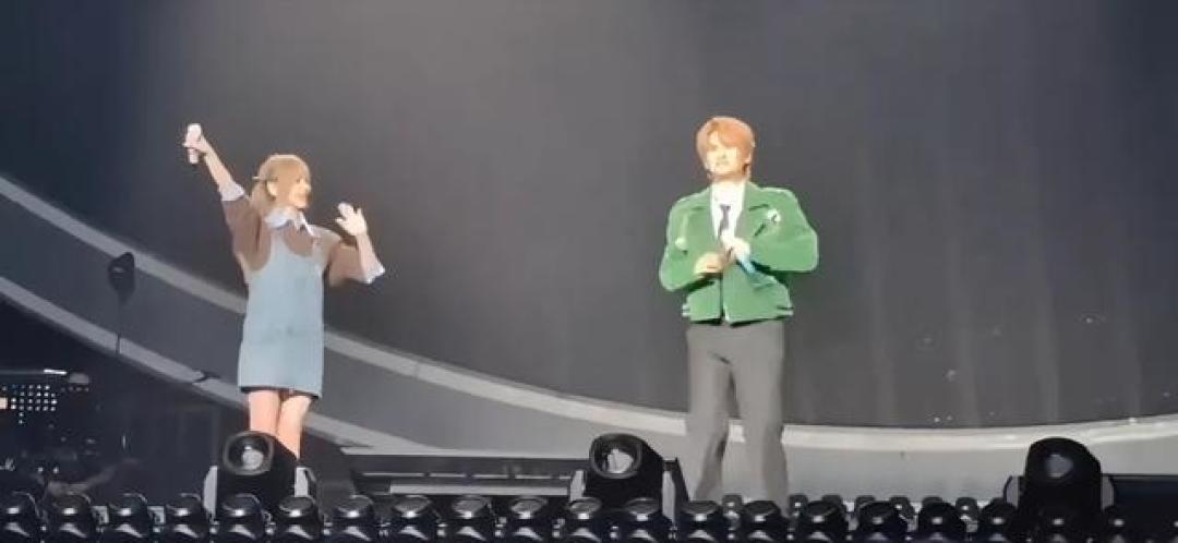 张远成都演唱会王心凌惊喜助阵 双人合唱《凝眸》创3800万票房纪录
