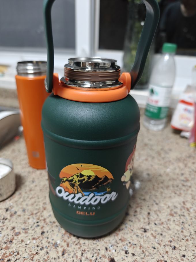 保温杯