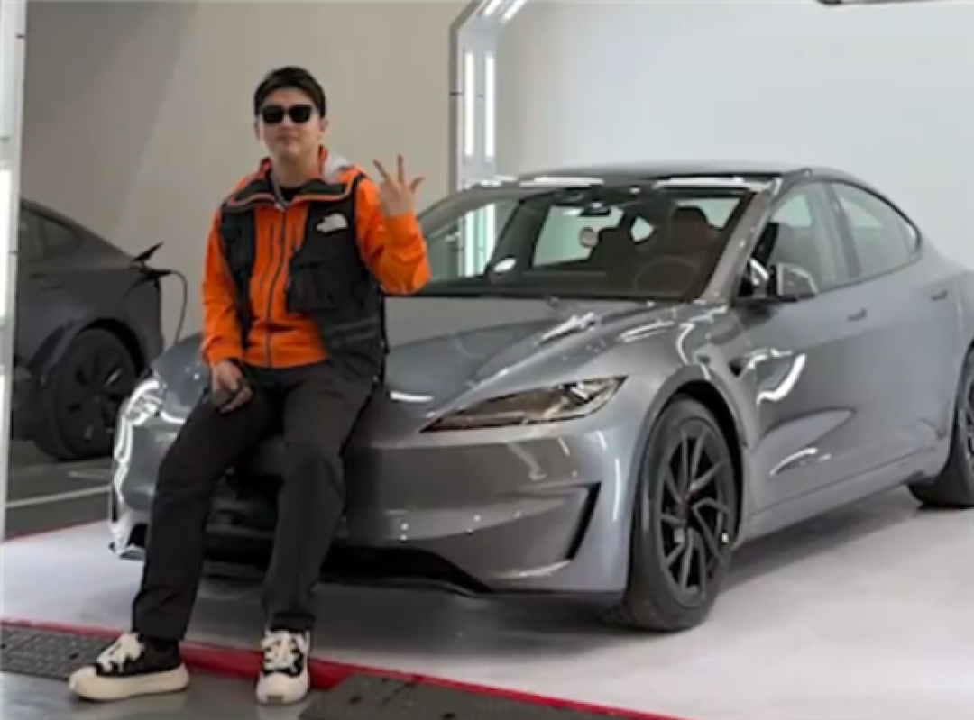 Model 3提车11天车祸报废 车主感谢特斯拉救他一命:又提一辆特斯拉