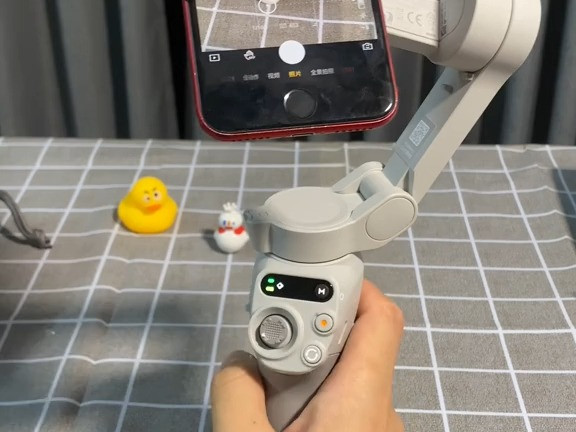 特惠购机买的大疆mobile se 到货了，简单体验了一下还是很不错的大疆mobilese 开箱 手持云台