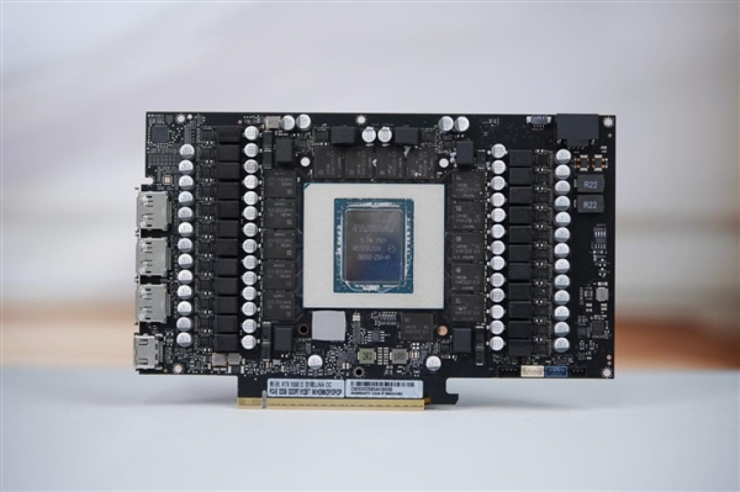 一体式磁吸上盖!影驰RTX 5090D星曜LUNA OC图赏