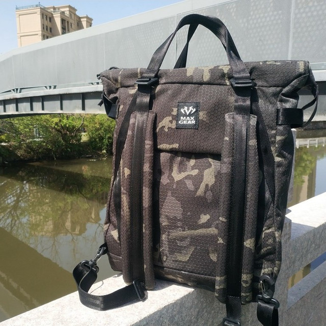 探索无界，重塑出行装备典范：MAXGEAR 打击者托特两用背包