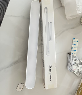 美的小台灯护眼又时尚，国补购买更划算😊！