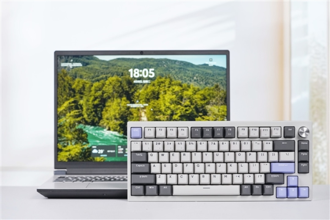 七彩虹首款机械键盘!隐星KB8 PRO图赏