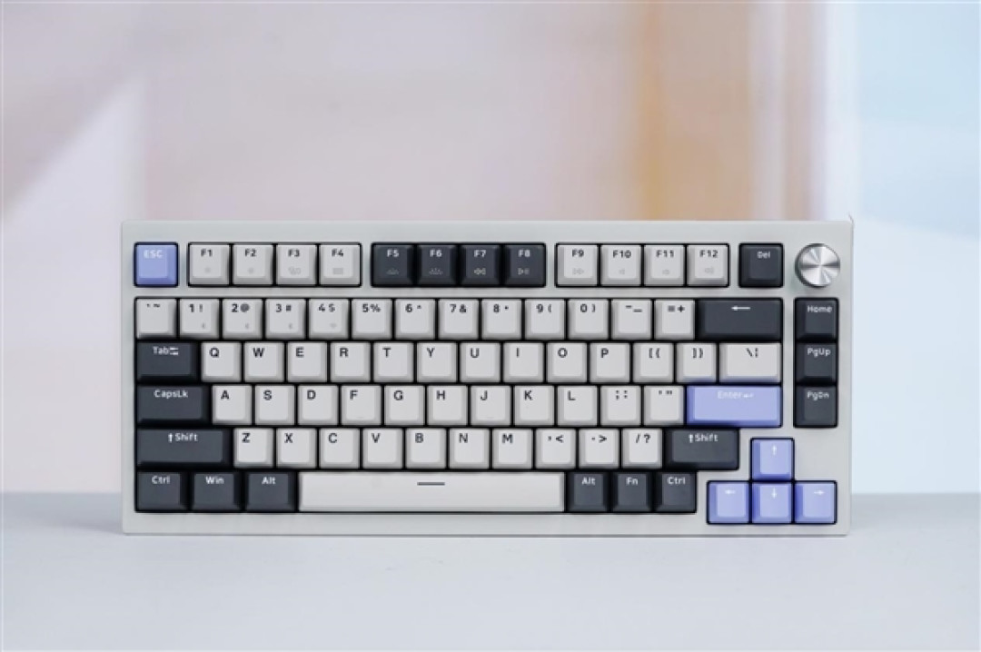 七彩虹首款机械键盘!隐星KB8 PRO图赏
