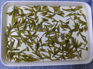 茶农阿中家的茶--明前桐城小花测评