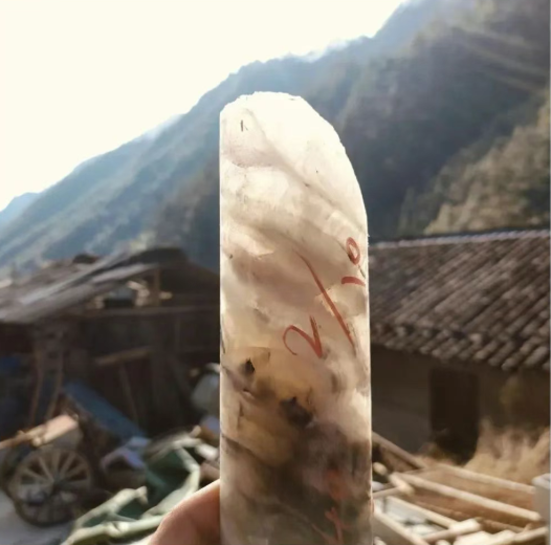 我国发现大型萤石矿床:号称“工业维生素”!总量超770万吨