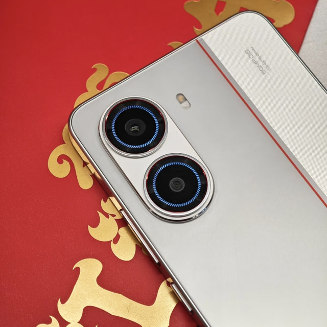 这手机有点东西!小米REDMI Turbo 4上手体验