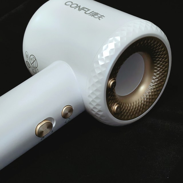 康夫电吹风回购，这次选了好价的F9