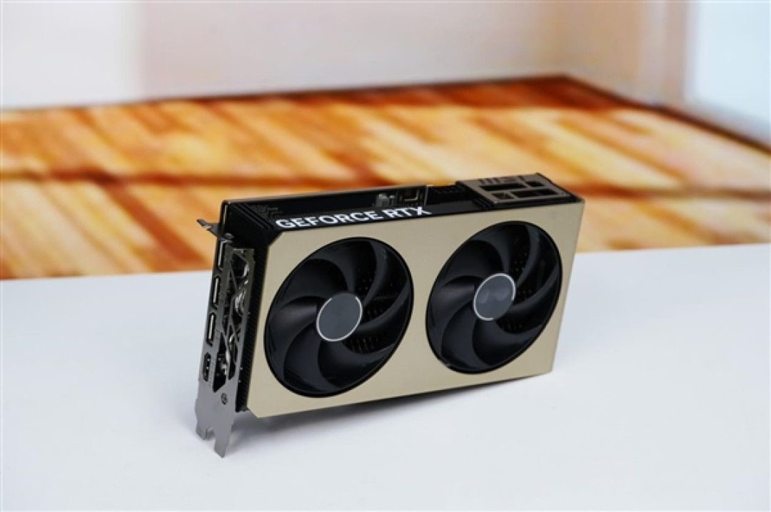 精致香槟金!微星RTX 5060 Ti 16GB硬派师显卡图赏