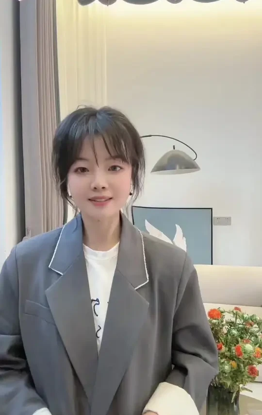 软装的魅力，关于色彩材质和空间美学#软装搭配 #窗帘搭配 #如何搭配软装更有高级感 #软装如何搭配