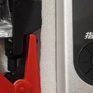 汽车应急启动电源充气泵一体机车载搭电宝电瓶专用紧急强搭电神器