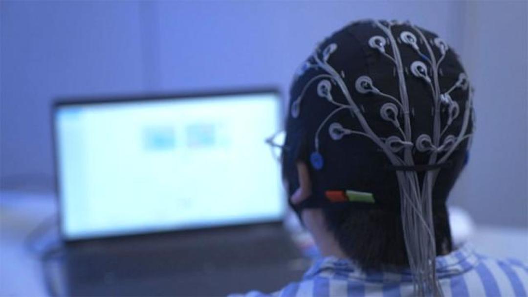 脑机接口重大突破：我国患者成功实现意念刷B站、玩王者荣耀和黑神话