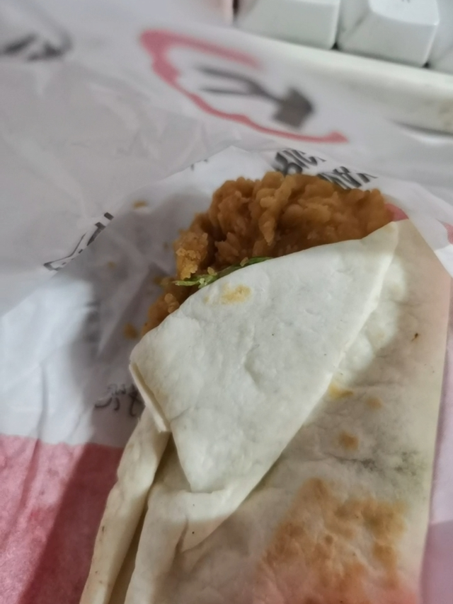 美团闪购让我最快时间吃上了肯德基的新品泡椒藕丁鸡肉卷