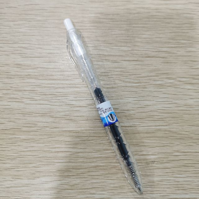 MINISO名创优品bottle系列透明杆按动中性笔