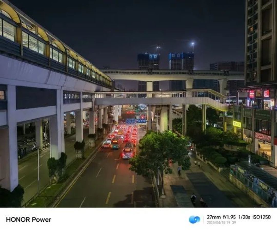 荣耀Power上手体验:续航与信号双强,城市户外皆从容
