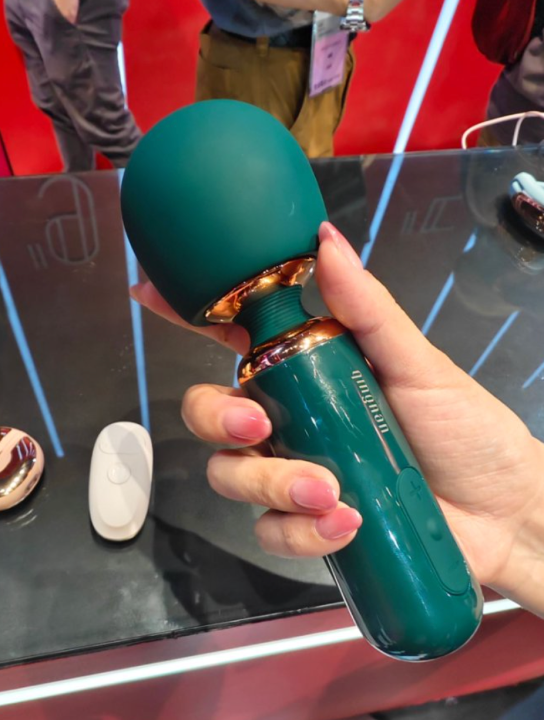 大妈说三宝|香蕉君带你逛爽25情趣展!小心多图高速行驶!评论有奖!