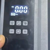 SASTSAST汽车应急启动电源12V搭电宝充气泵一体机车载电瓶