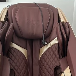 从细节到体验的惊艳：荣康1906A按摩椅奢华体验全解析