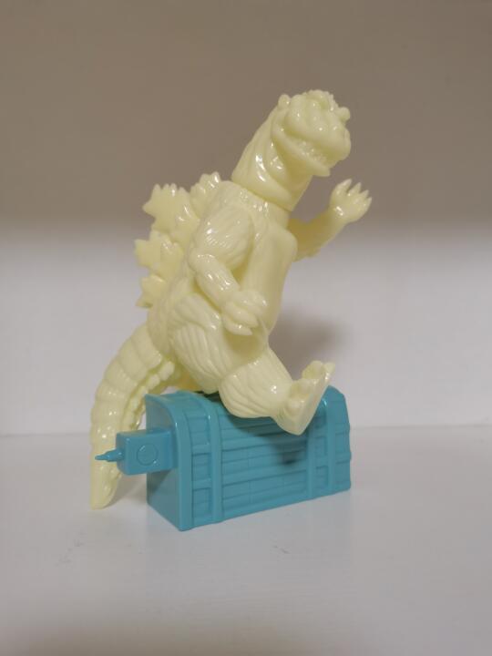 【沙岸买胶44】Marmit baby 哥斯拉