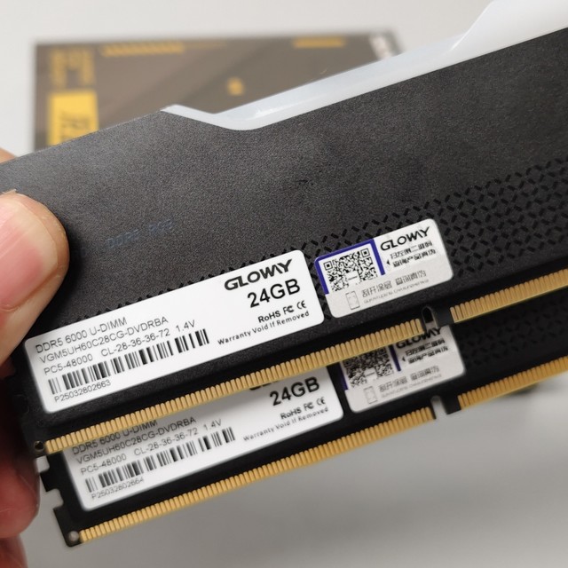 不到1500拿下48G DDR5！光威推出Mdie颗粒龙武内存