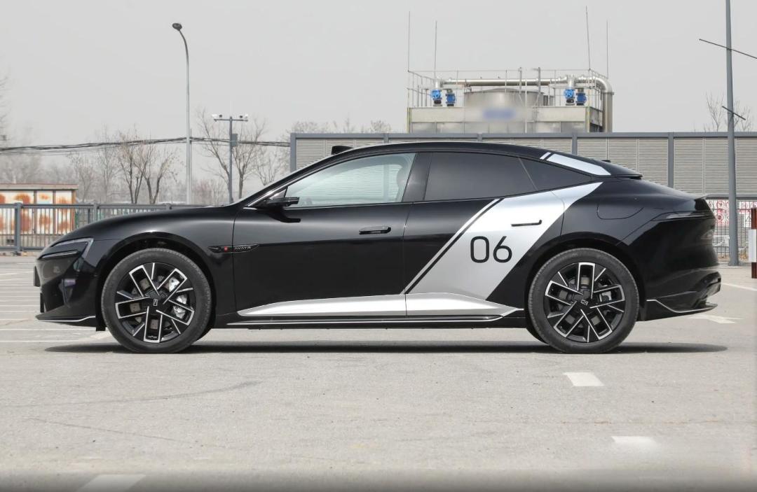 阿维塔06上市19.19万起:华为技术+豪华配置能否撼动Model 3与SU7?