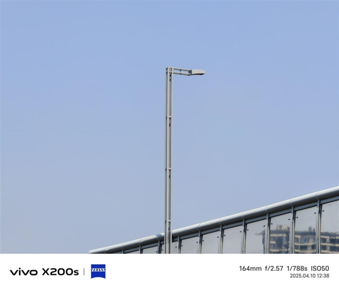 果味十足的vivo手机!vivo X200s全面评测:最强“苹替”的安卓标准旗舰