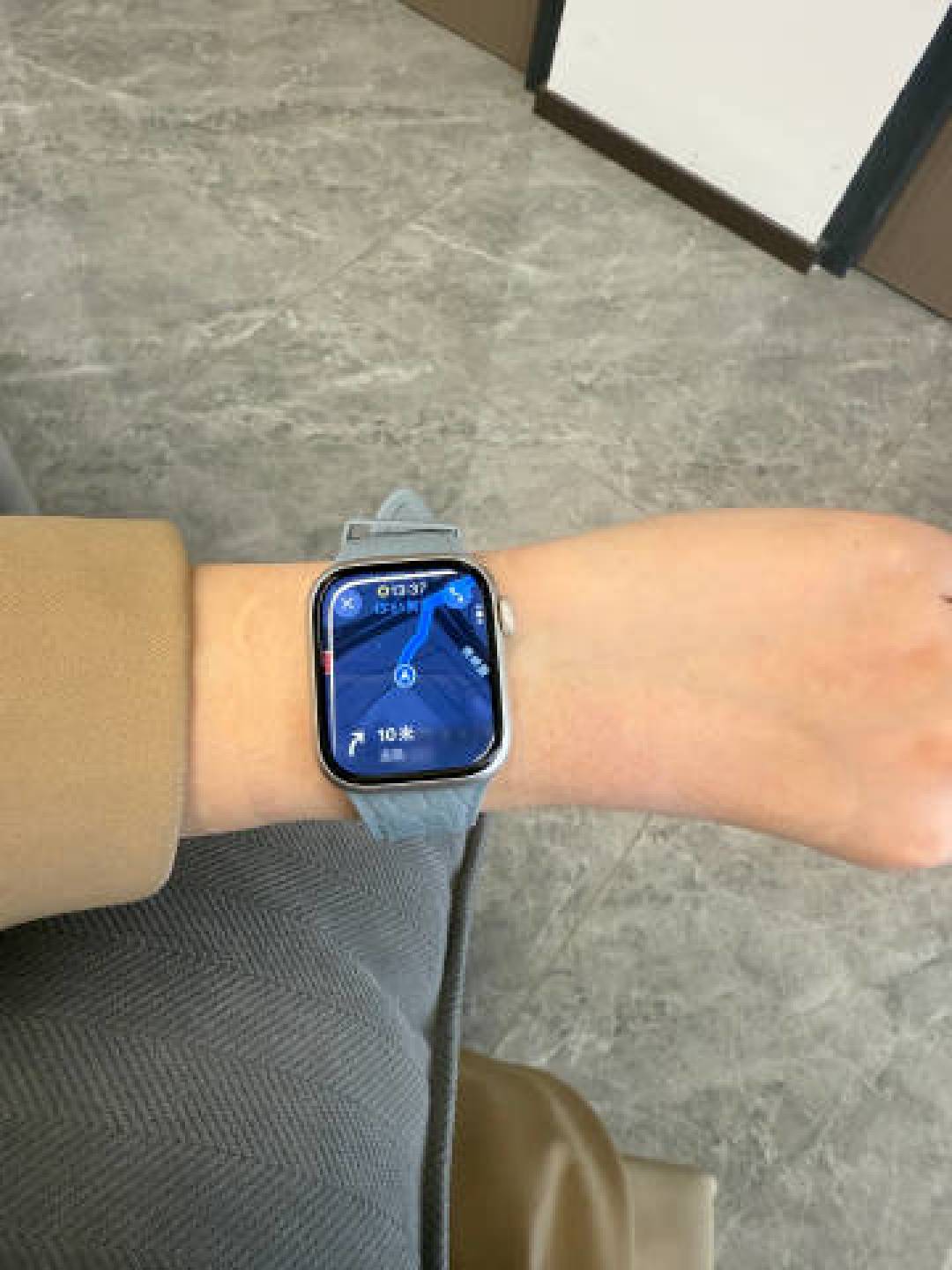 Apple Watch高精度定位全攻略:从通勤导航到户外冒险的智能革命